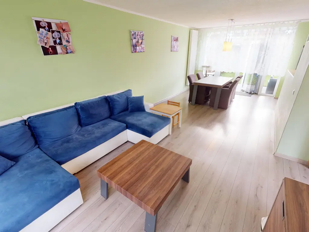 Hertog Albrechtstraat 24, BOVENKARSPEL