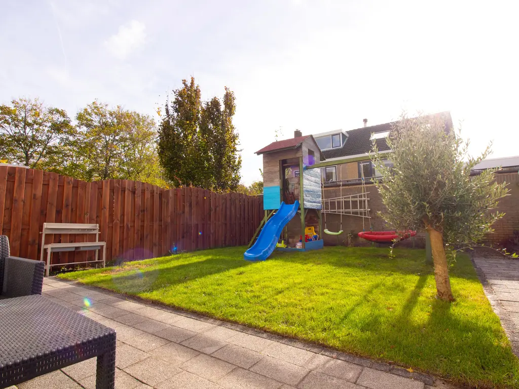 Hertog Albrechtstraat 24, BOVENKARSPEL