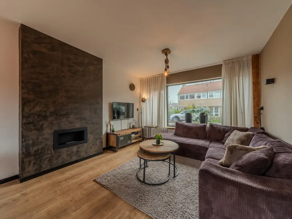 Van Eckstraat 25, WIERINGERWERF