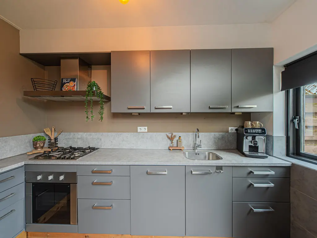 Van Eckstraat 25, WIERINGERWERF