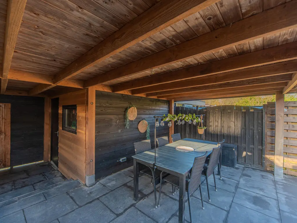 Van Eckstraat 25, WIERINGERWERF