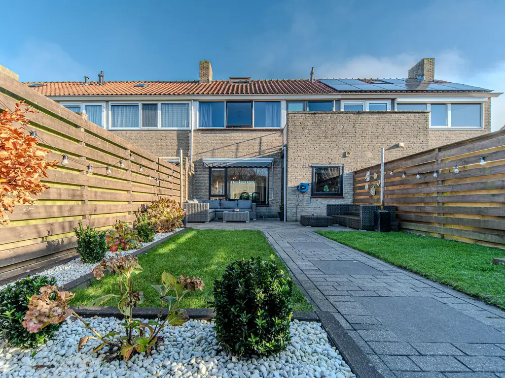 Van Eckstraat 25, WIERINGERWERF