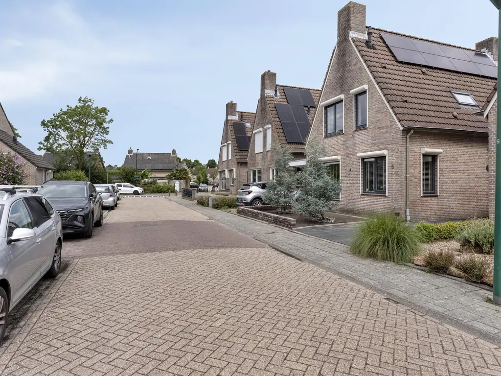 Slingebeek 5, KAATSHEUVEL