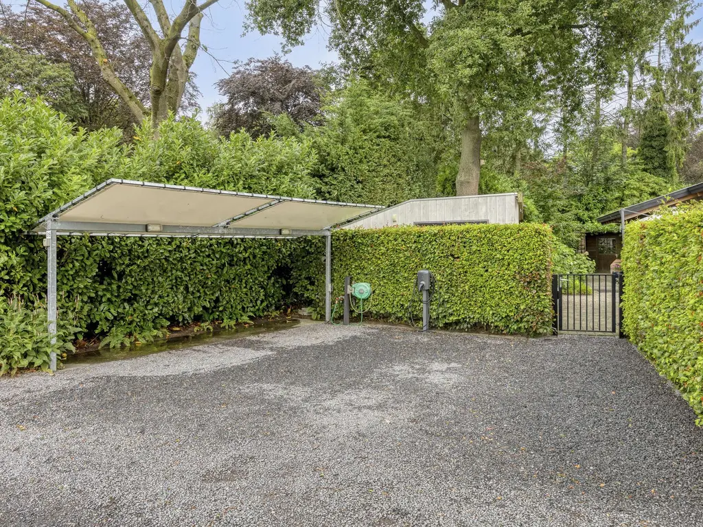 De Stille Wille 316, OOST WEST EN MIDDELBEERS