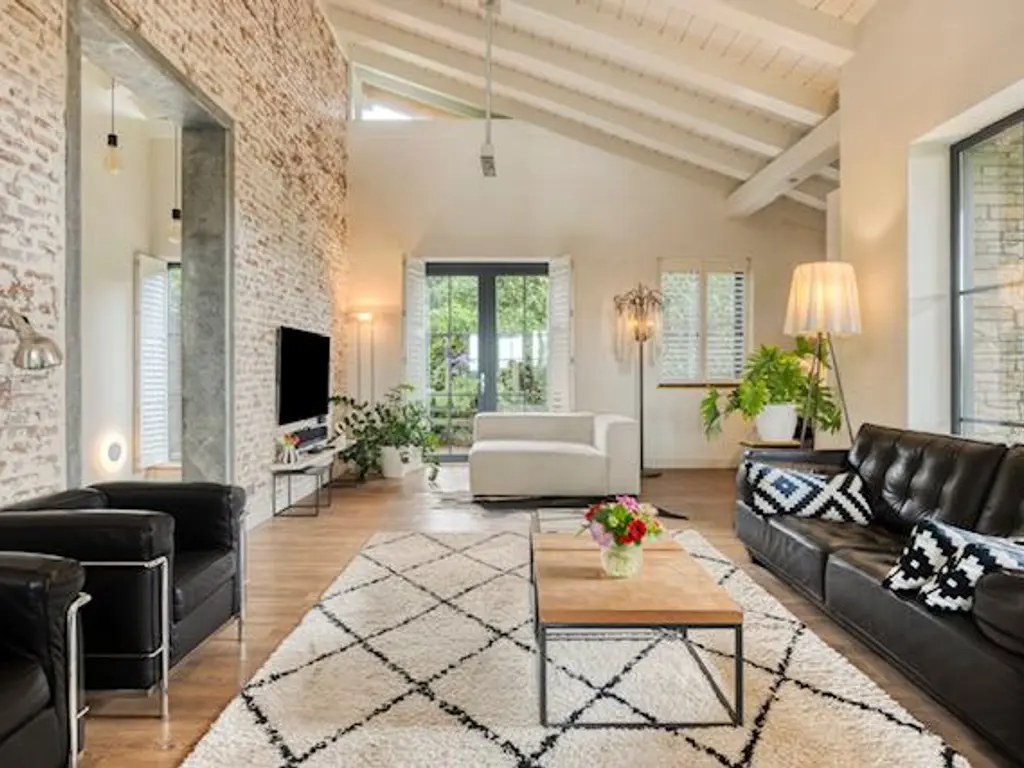 De Stille Wille 316, OOST WEST EN MIDDELBEERS