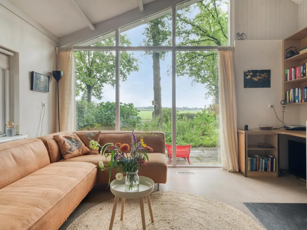 De Stille Wille 162, OOST WEST EN MIDDELBEERS