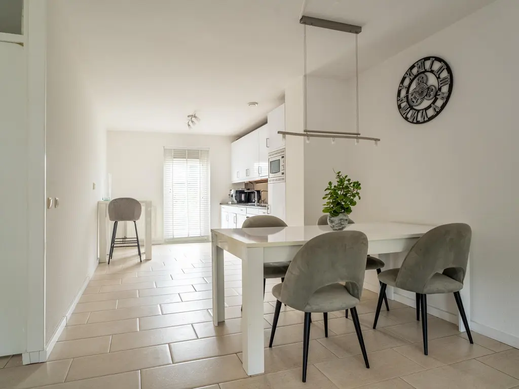 Nijkampvaart 142, 'S-GRAVENHAGE