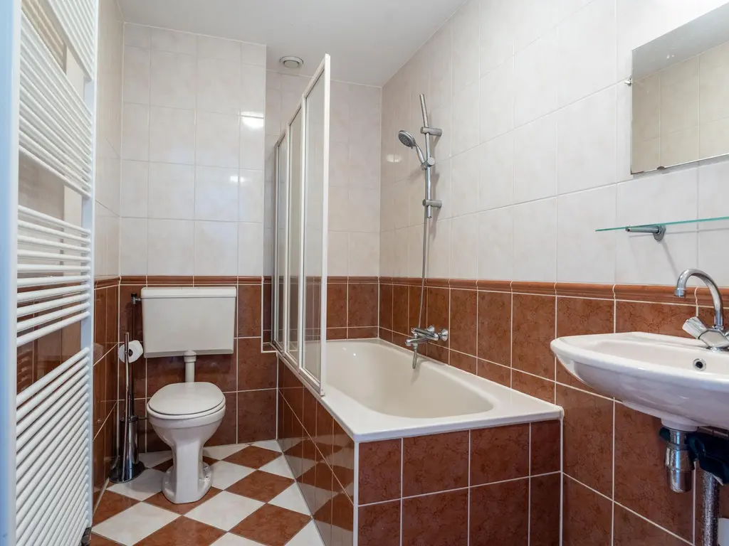 Nijkampvaart 142, 'S-GRAVENHAGE