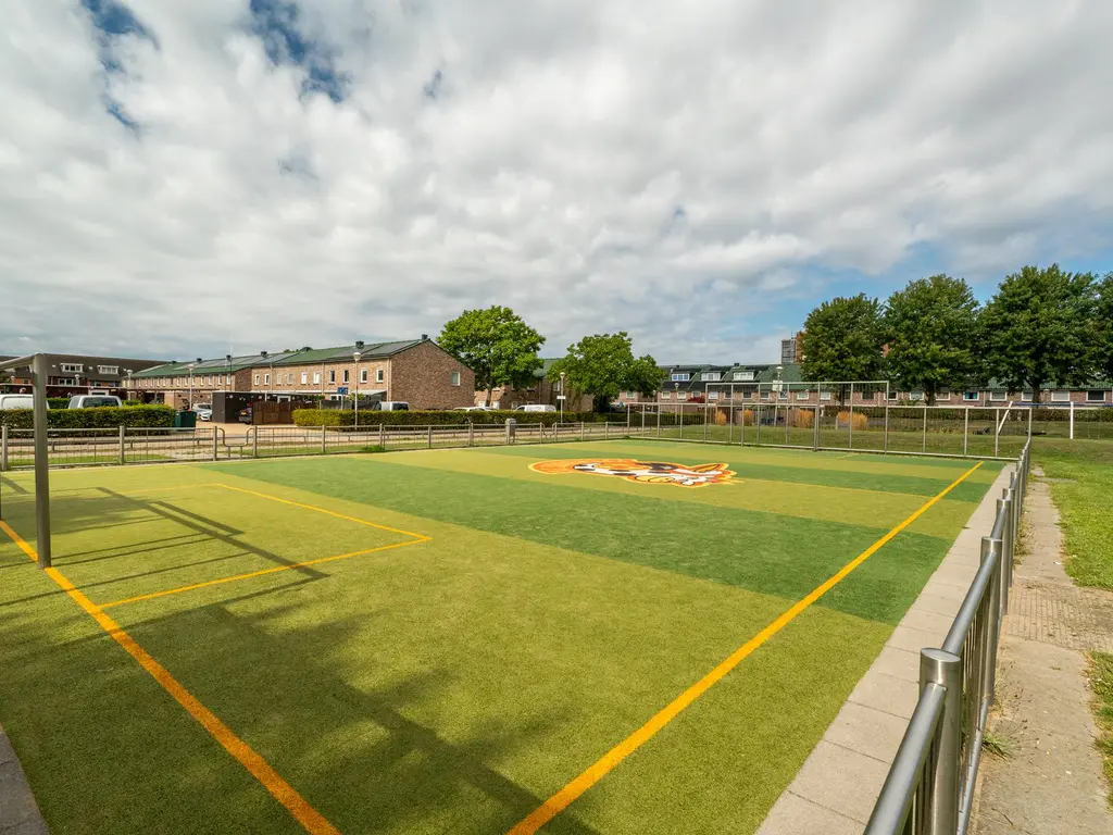 Nijkampvaart 142, 'S-GRAVENHAGE