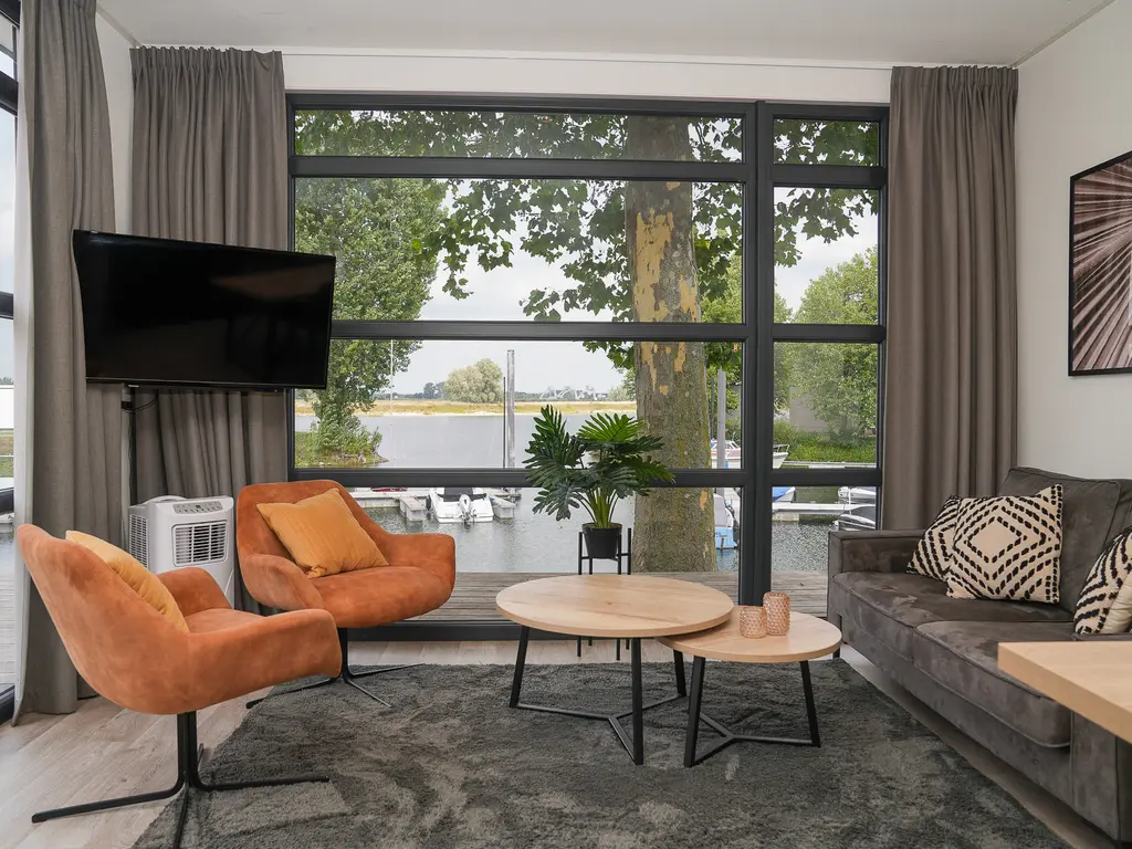 Rijnbandijk 36 48, MAURIK