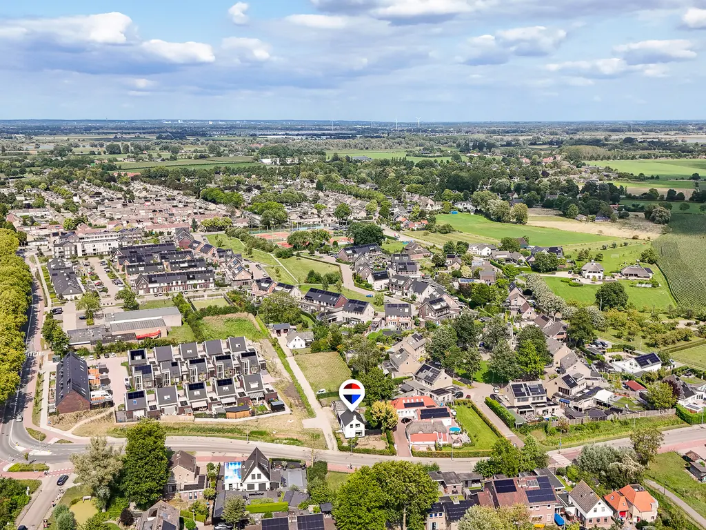 Burgemeester van Suchtelenstraat 17, BEUNINGEN GLD