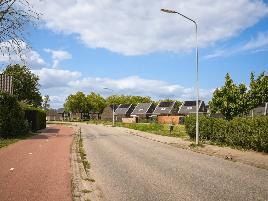 Burgemeester van Suchtelenstraat 17, BEUNINGEN GLD