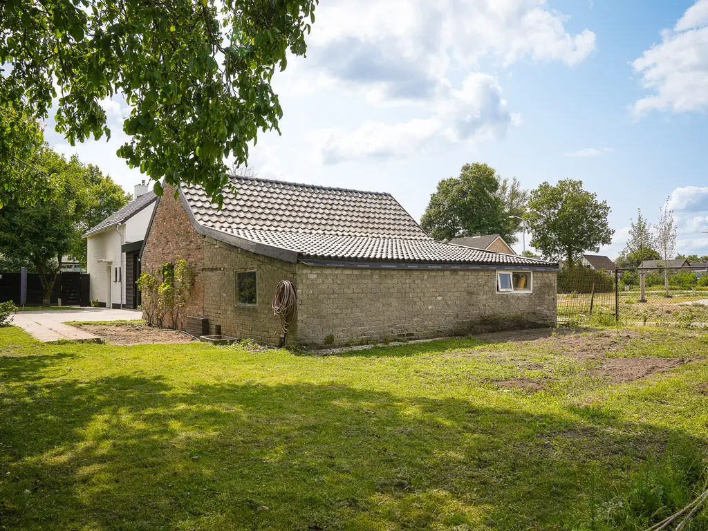 Burgemeester van Suchtelenstraat 17, BEUNINGEN GLD