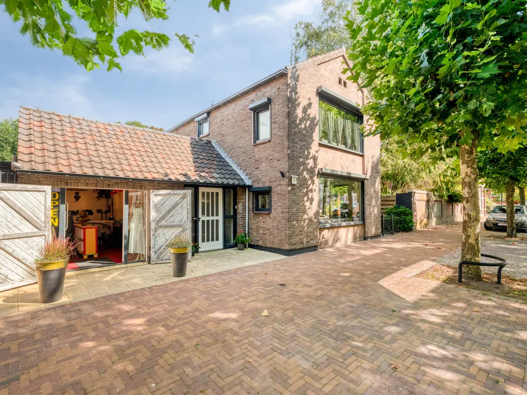 Bisschop de Vetplein 12, GILZE