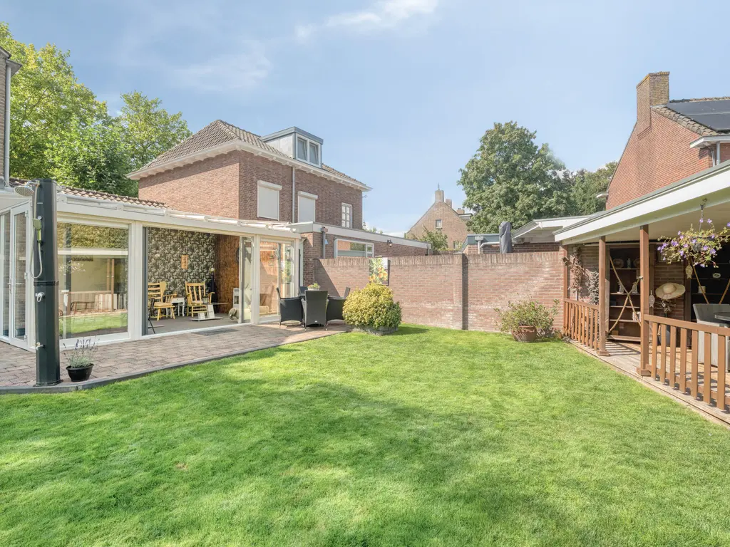 Bisschop de Vetplein 12, GILZE