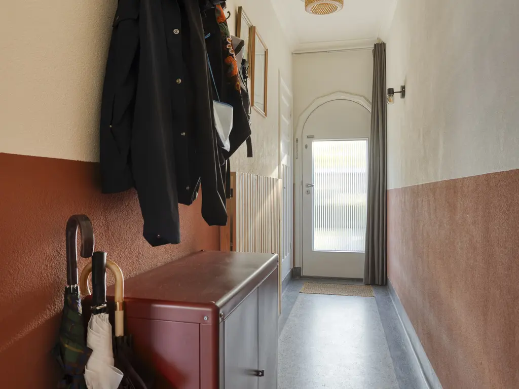 Burgemeester Smeelelaan 12, WAALWIJK