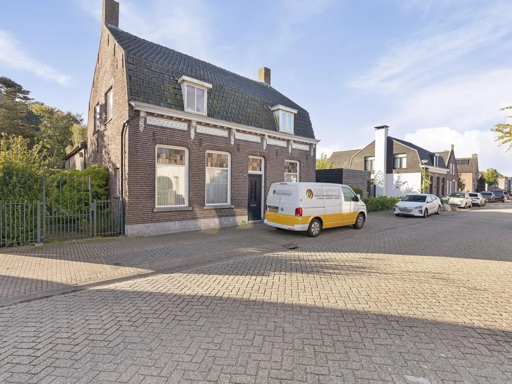 Roestenbergstraat 38, KAATSHEUVEL