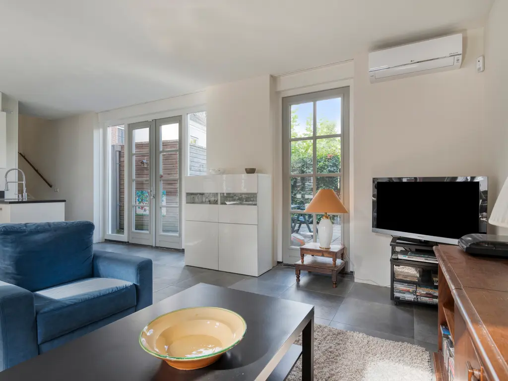 Koolstraat 24, HELMOND