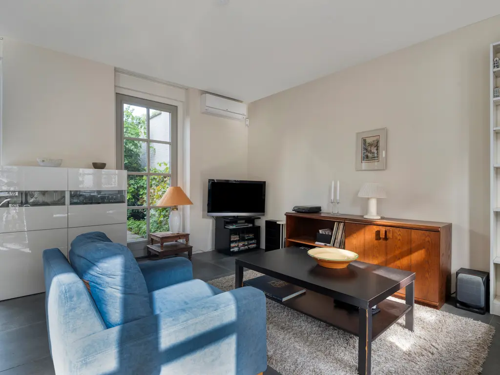 Koolstraat 24, HELMOND