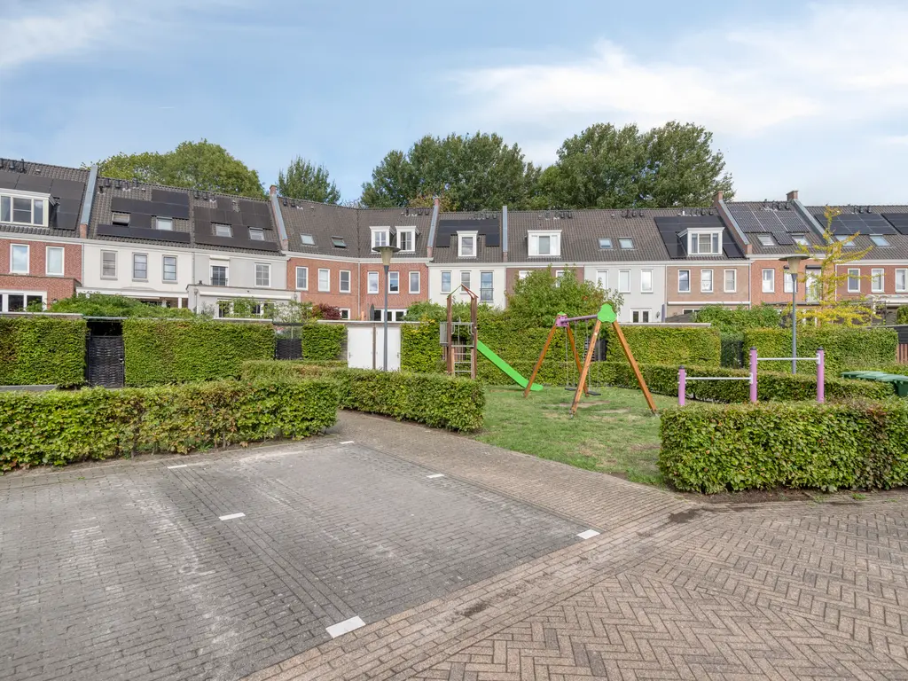 Koolstraat 24, HELMOND