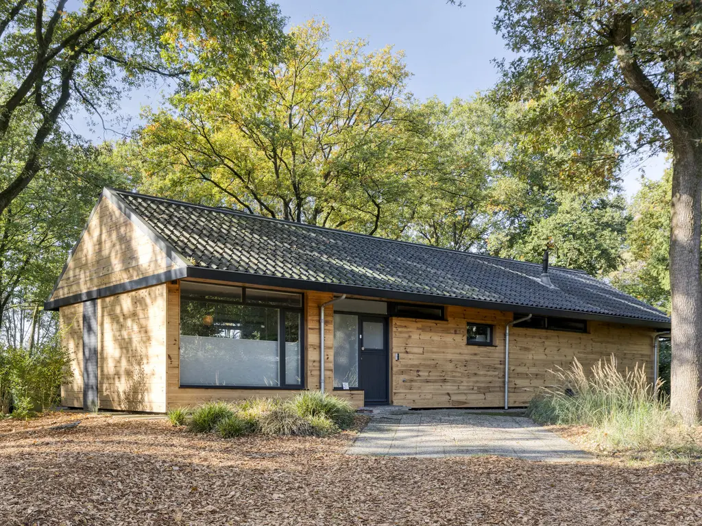 De Stille Wille 116, OOST WEST EN MIDDELBEERS