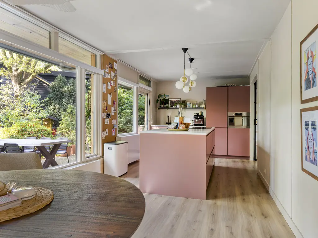 De Stille Wille 116, OOST WEST EN MIDDELBEERS