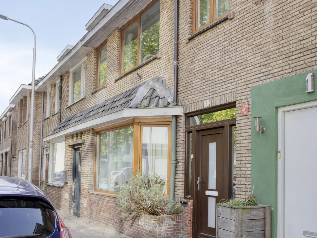 Don Sartostraat 3, TILBURG