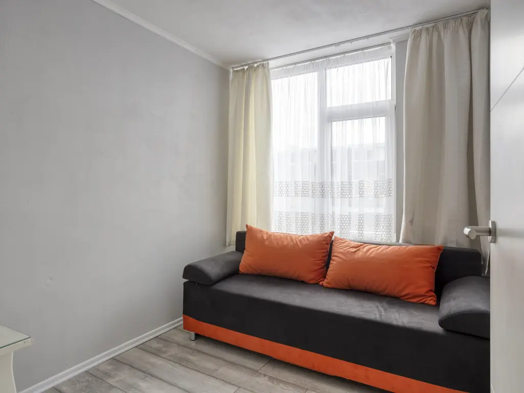 Hazelaarstraat 16, WAALWIJK