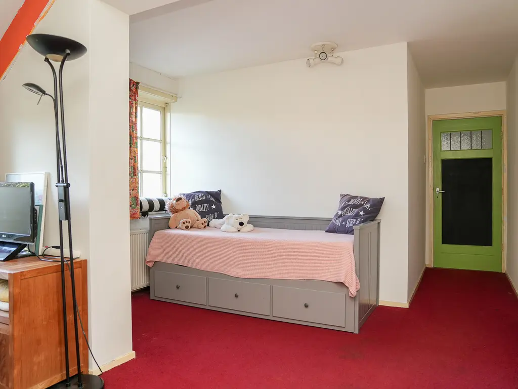 Juliana van Stolberglaan 26, NAARDEN