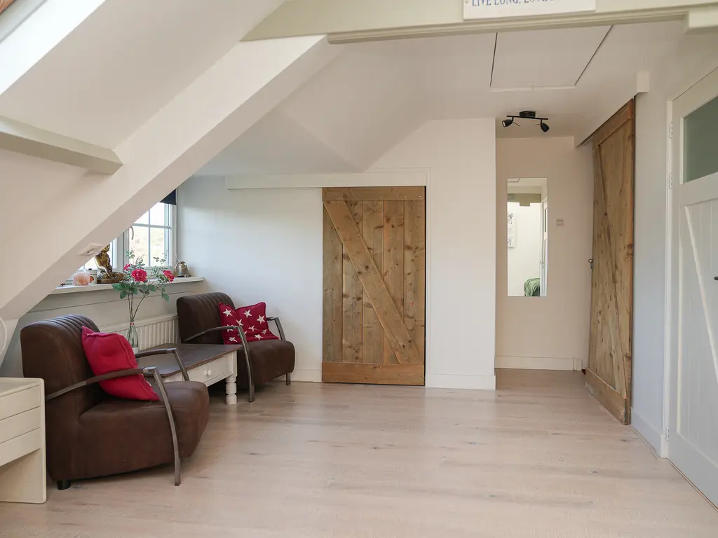 Juliana van Stolberglaan 26, NAARDEN