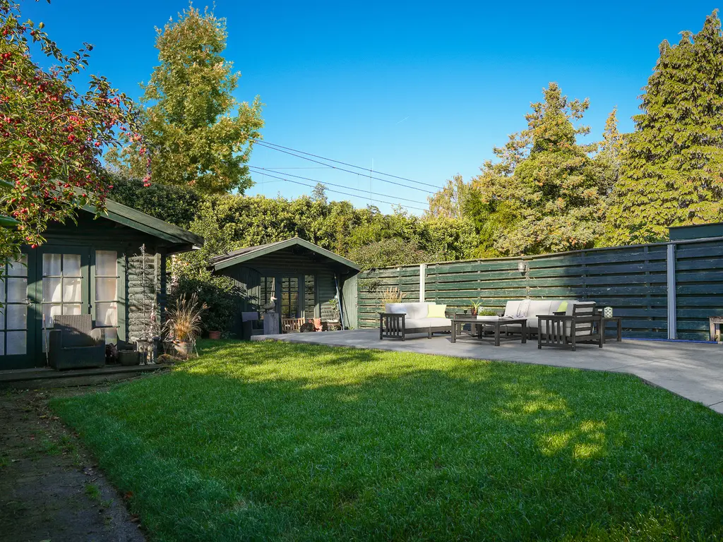 Juliana van Stolberglaan 26, NAARDEN