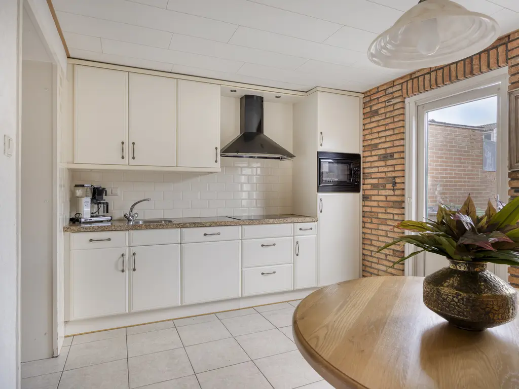 Kamillestraat 19, WAALWIJK