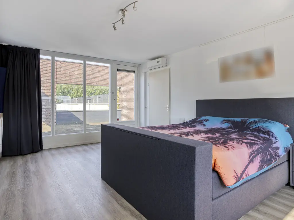 Spakenburglaan 76, TILBURG