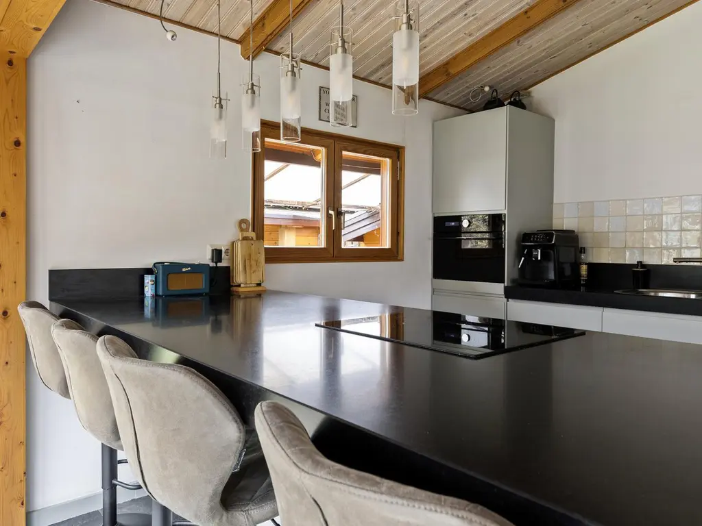 De Stille Wille 274, OOST WEST EN MIDDELBEERS