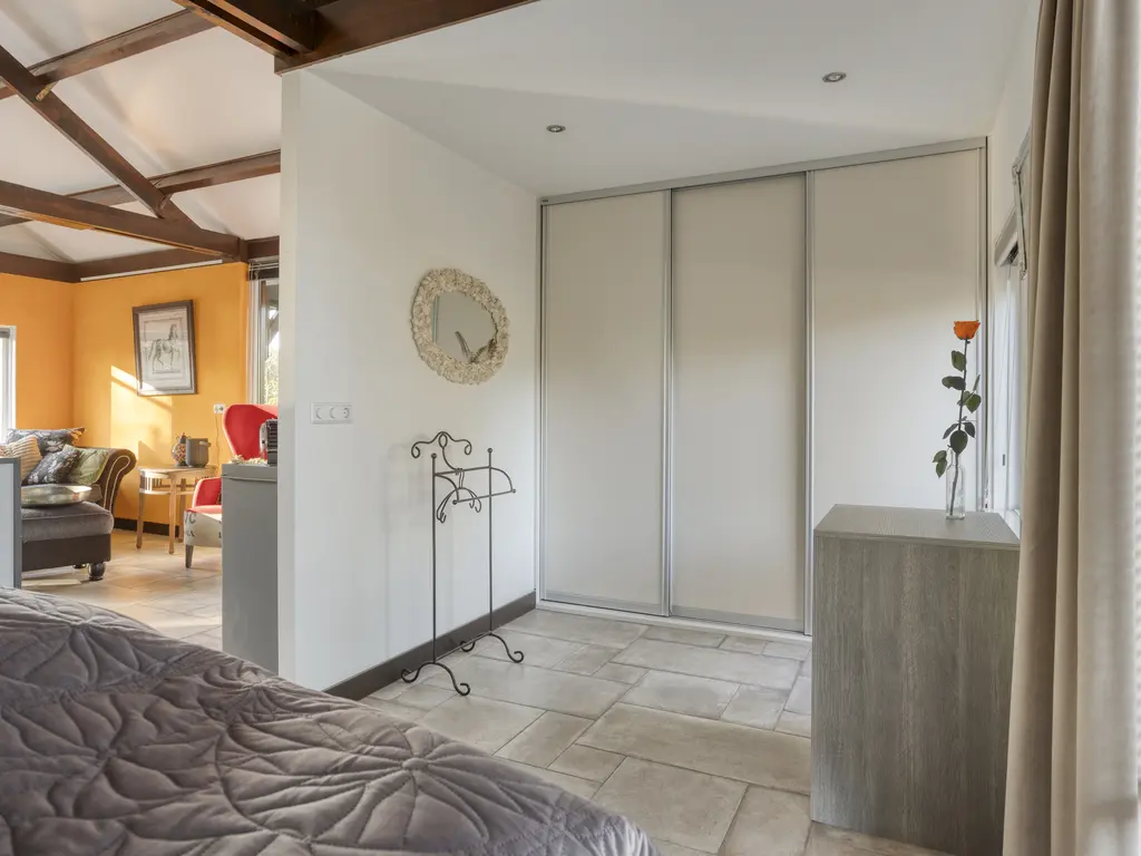 De Stille Wille 159, OOST WEST EN MIDDELBEERS