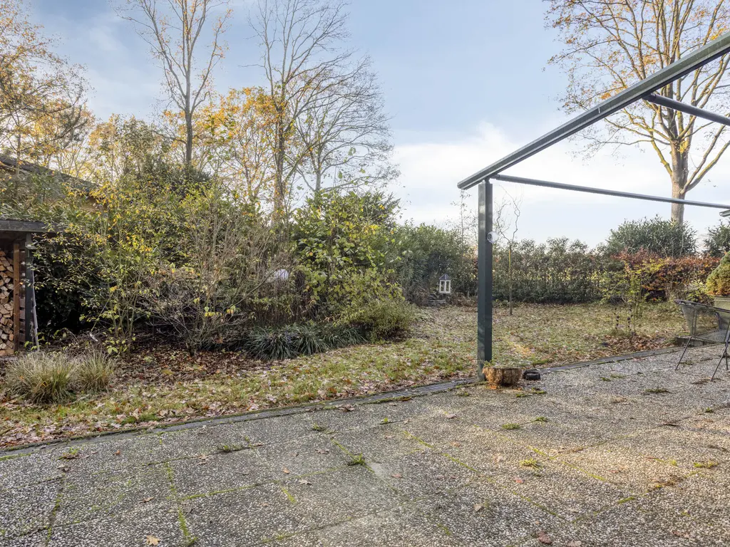 De Stille Wille 159, OOST WEST EN MIDDELBEERS