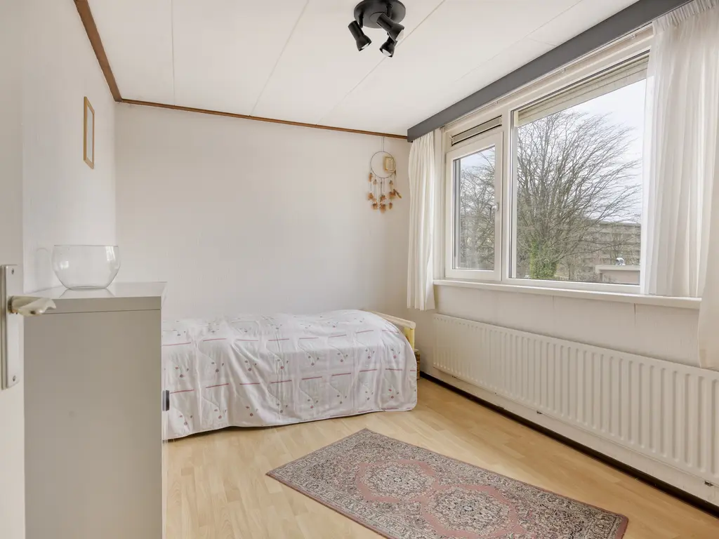 Eikenlaan 28, WAALWIJK