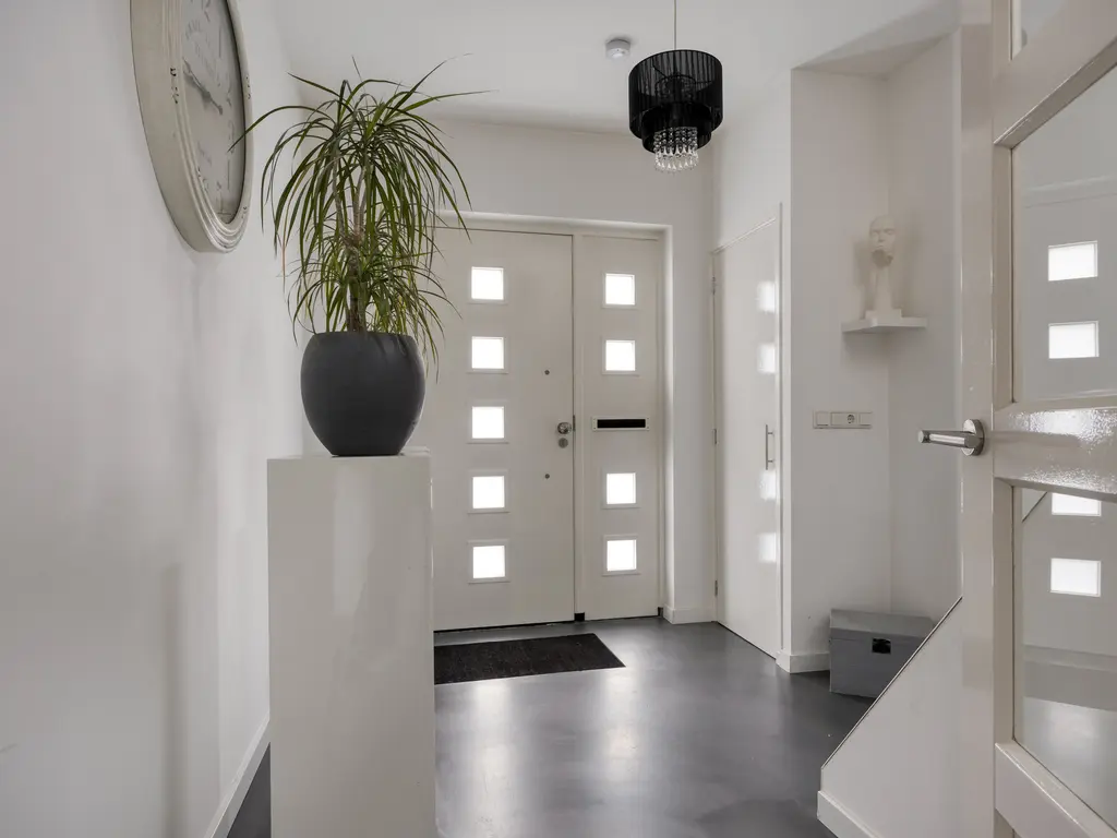 Seringenhof 28, WAALWIJK