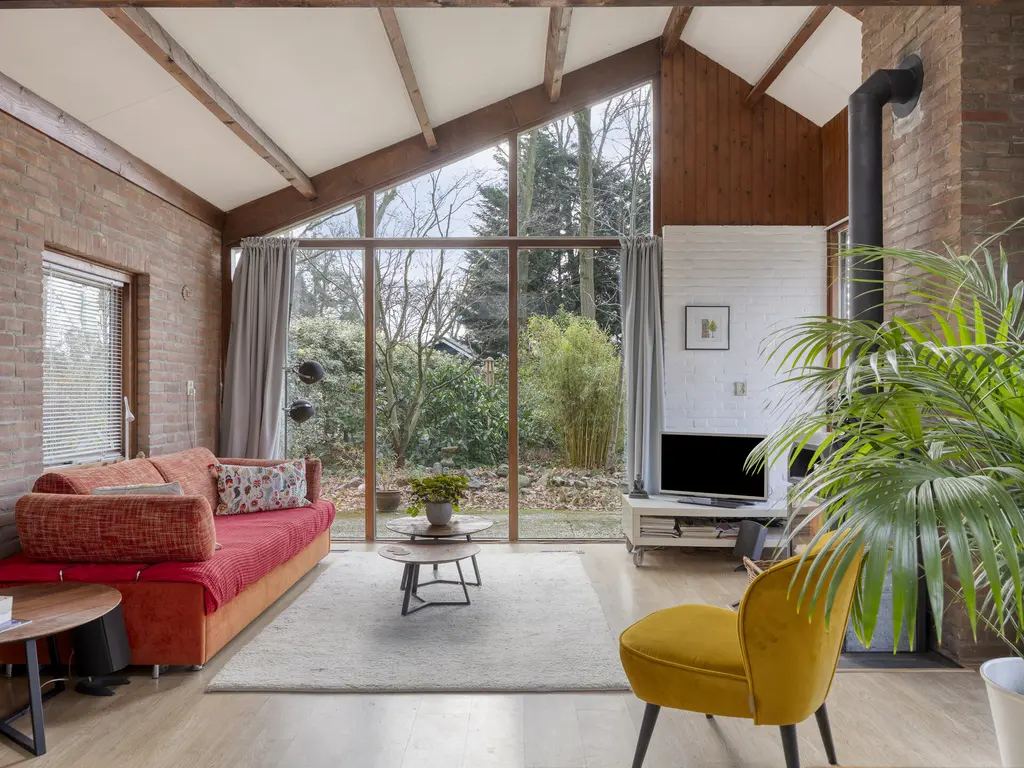 De Stille Wille 146, OOST WEST EN MIDDELBEERS