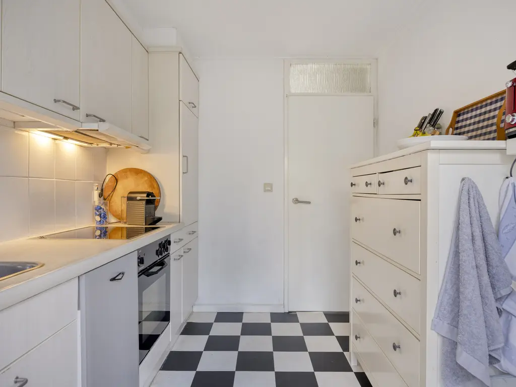 De Stille Wille 146, OOST WEST EN MIDDELBEERS