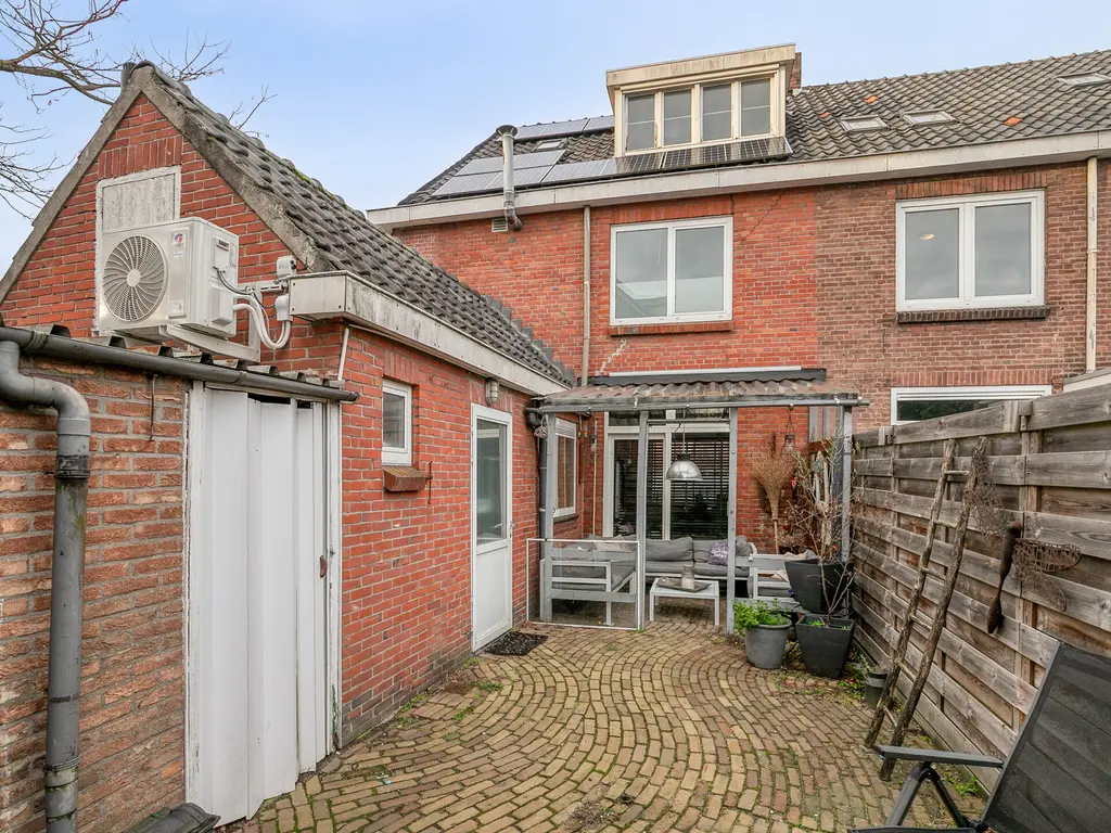 Kwaadeindstraat 100, TILBURG