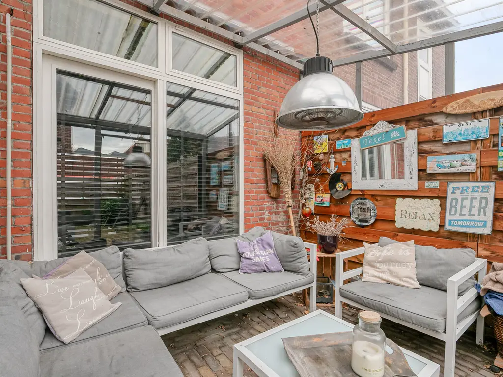 Kwaadeindstraat 100, TILBURG