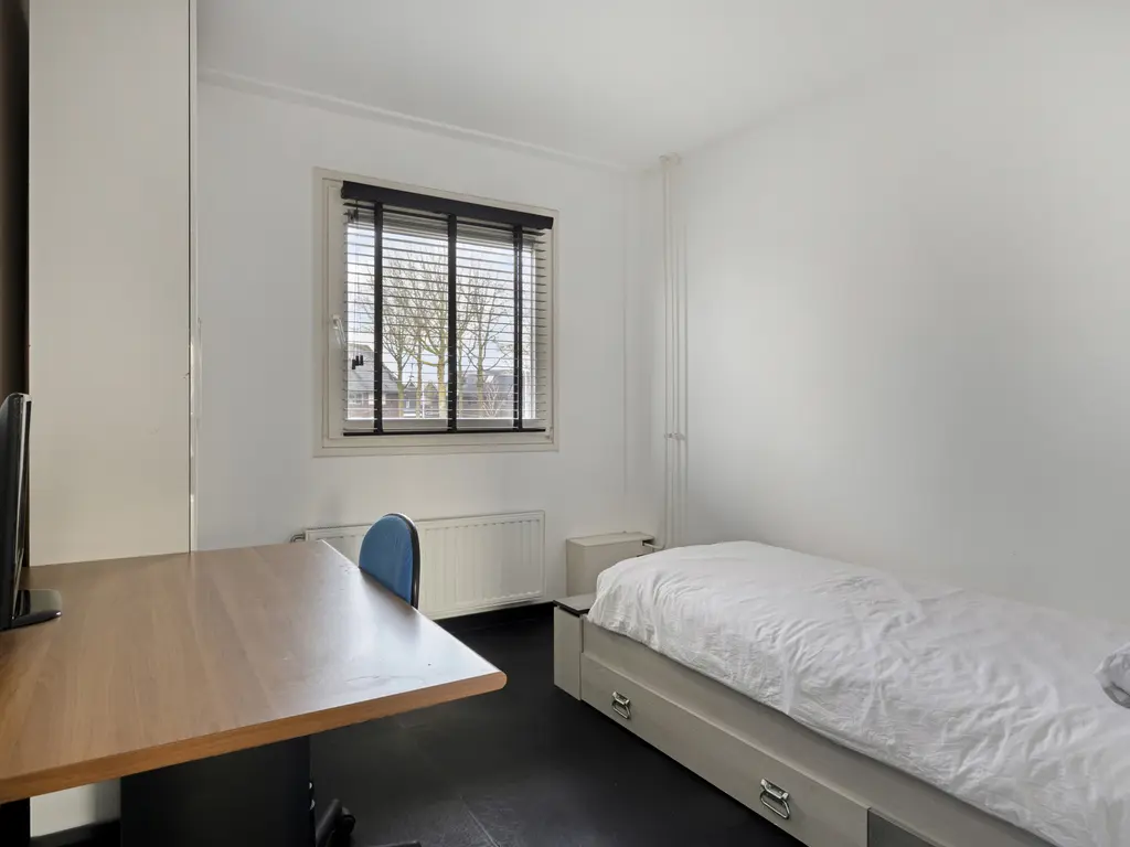 Riethovenerf 13, TILBURG