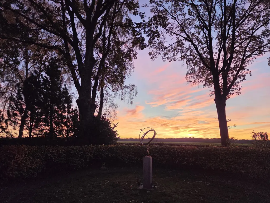 De Stille Wille 323, OOST WEST EN MIDDELBEERS