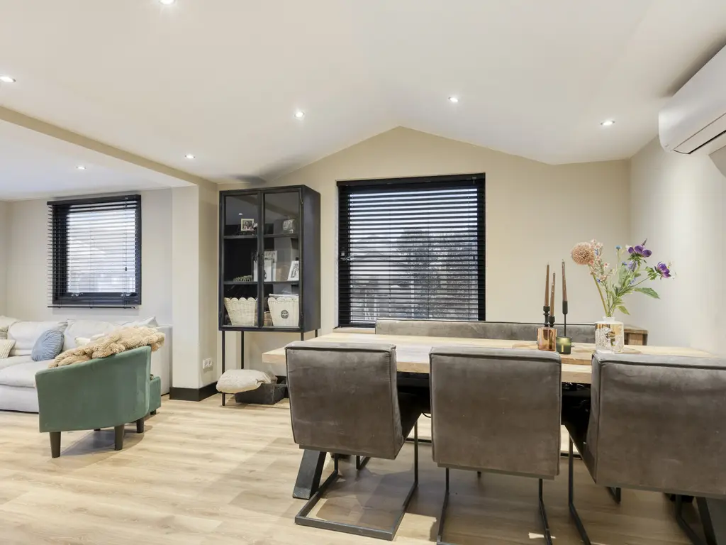 Vier Heultjes 404, SPRANG-CAPELLE