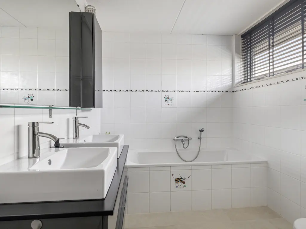 Triathlonweg 18, HELLEVOETSLUIS