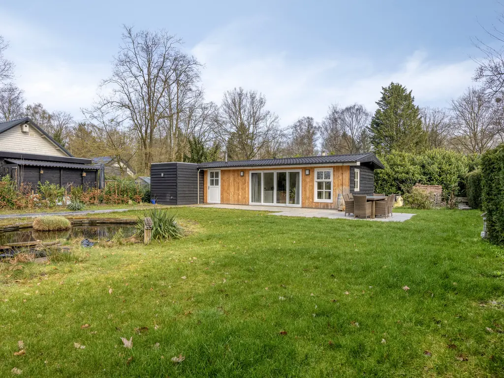 De Stille Wille 202, OOST WEST EN MIDDELBEERS