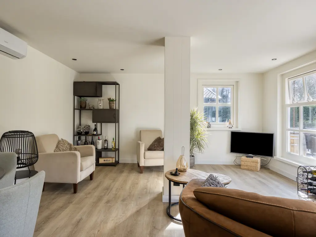 De Stille Wille 202, OOST WEST EN MIDDELBEERS