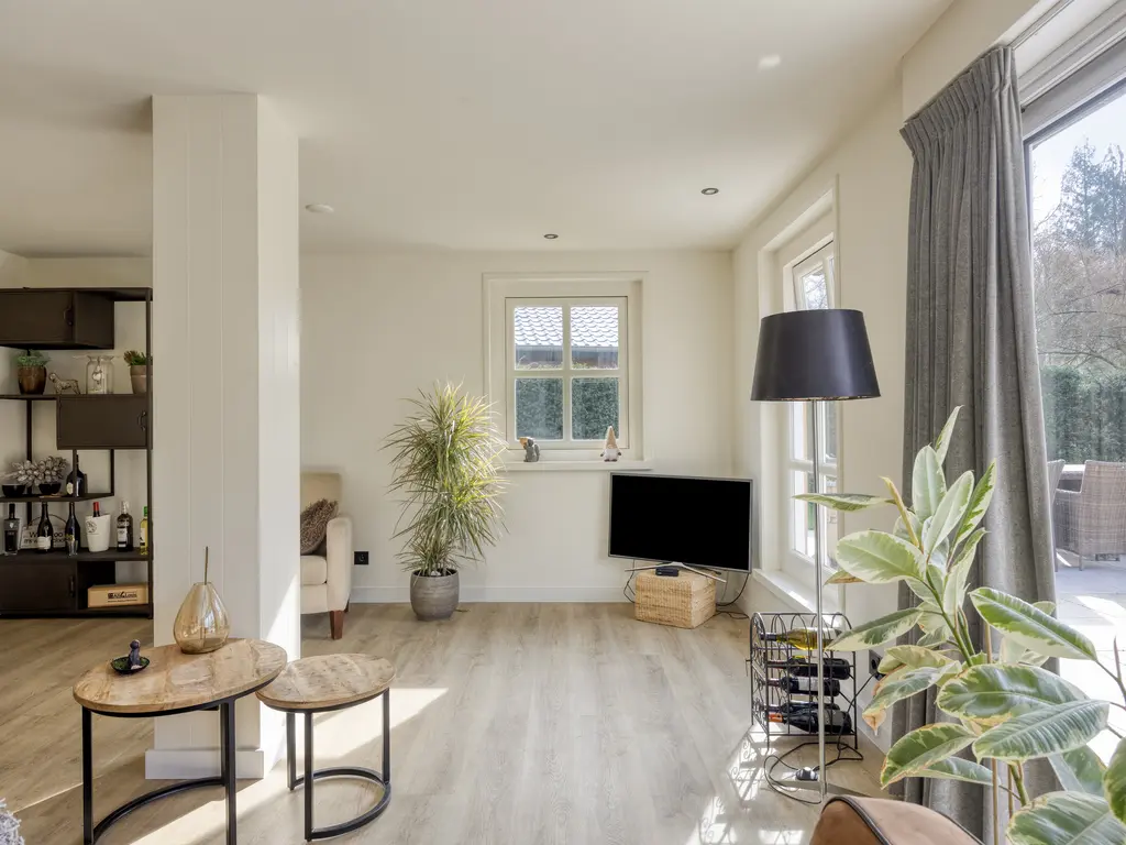 De Stille Wille 202, OOST WEST EN MIDDELBEERS