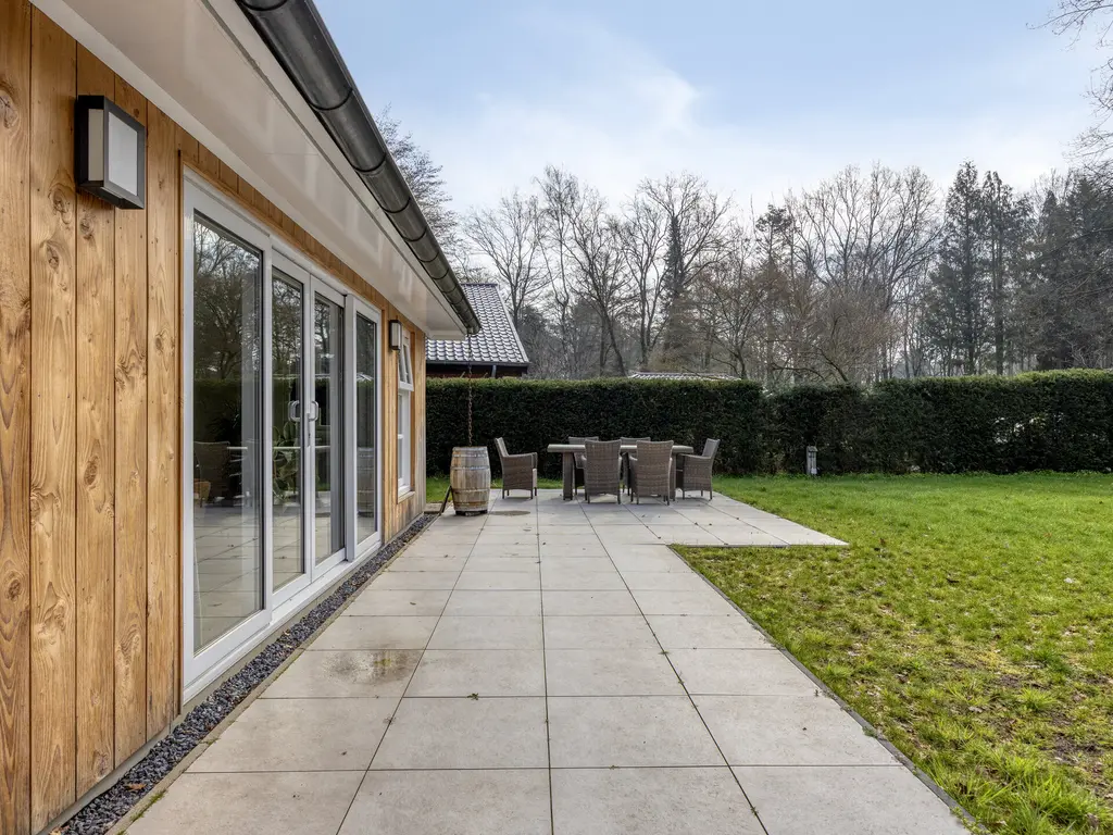 De Stille Wille 202, OOST WEST EN MIDDELBEERS